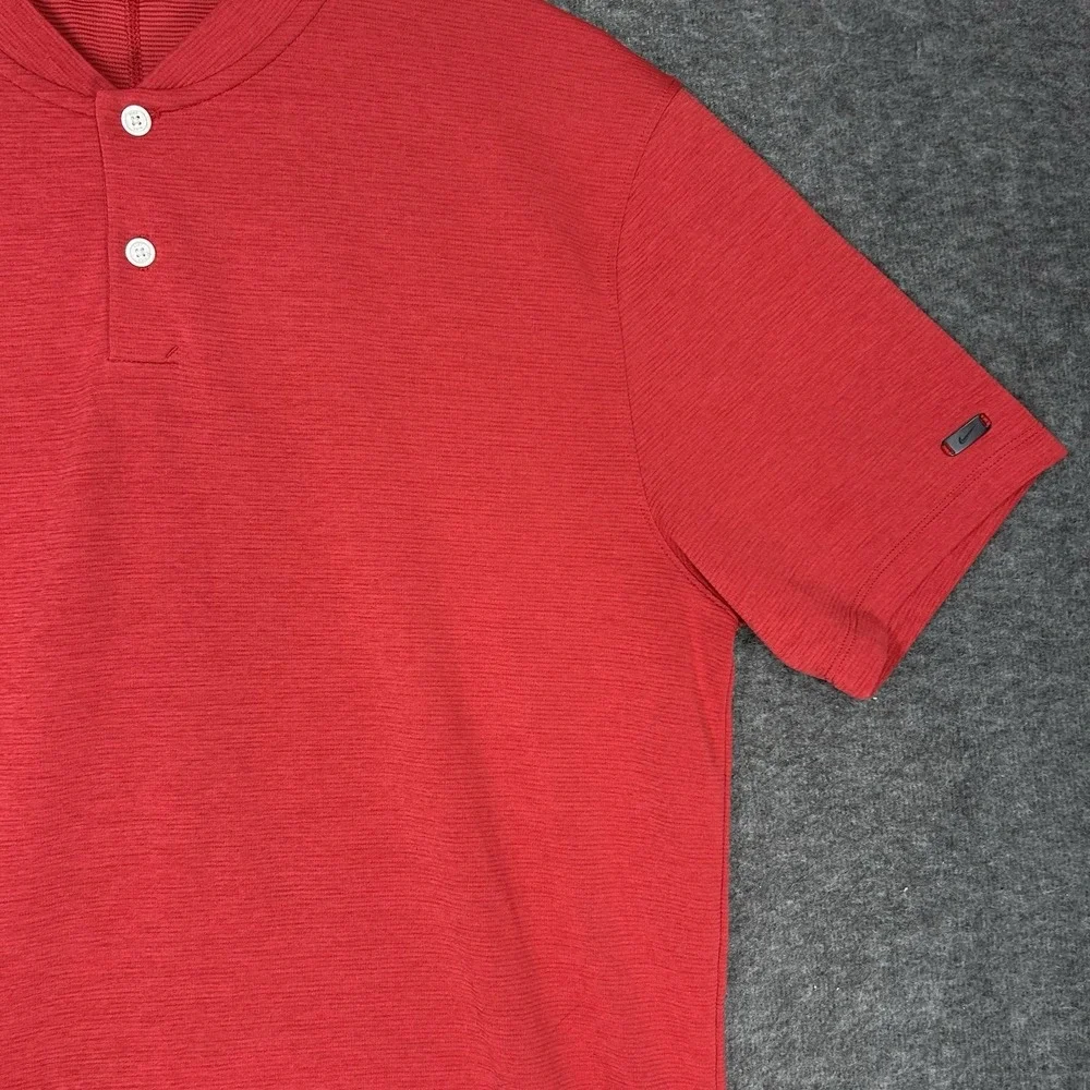 Nike Tiger Woods Shirt Mens M Red Polo Blade Collar AeroReact Golf BV1315